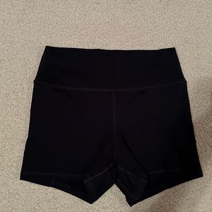 FLEO True High Contour Shorts